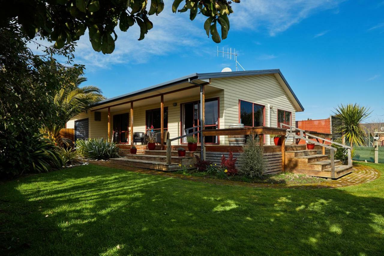 Brook House B&B & Cottages Kaikoura Exterior photo